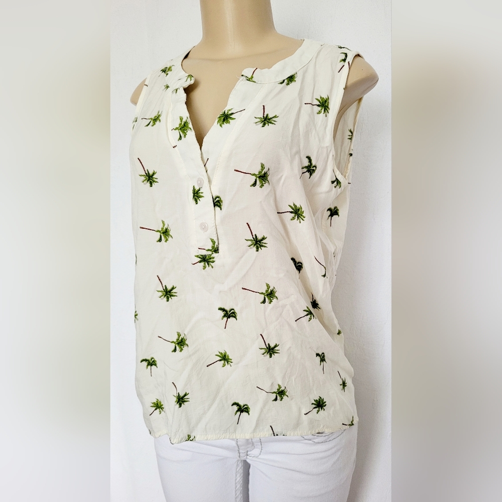 Bailey & Chloe 100% Rayon Sleeveless Blouse with Mandarin Collar V-neck Small